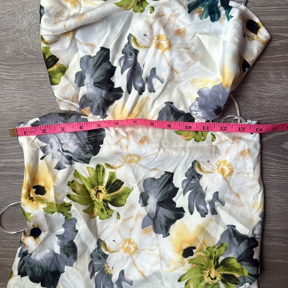 NEW Petal and Pup Jayne Dress 6 - Picture 11 of 15